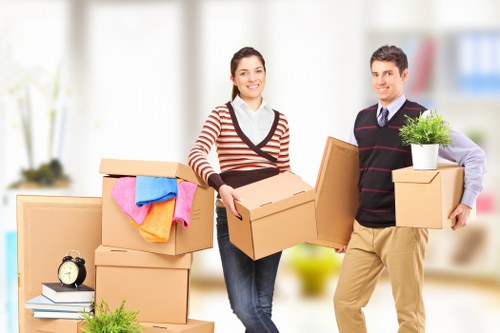 A smooth home relocation process in Belsize Park with local movers
